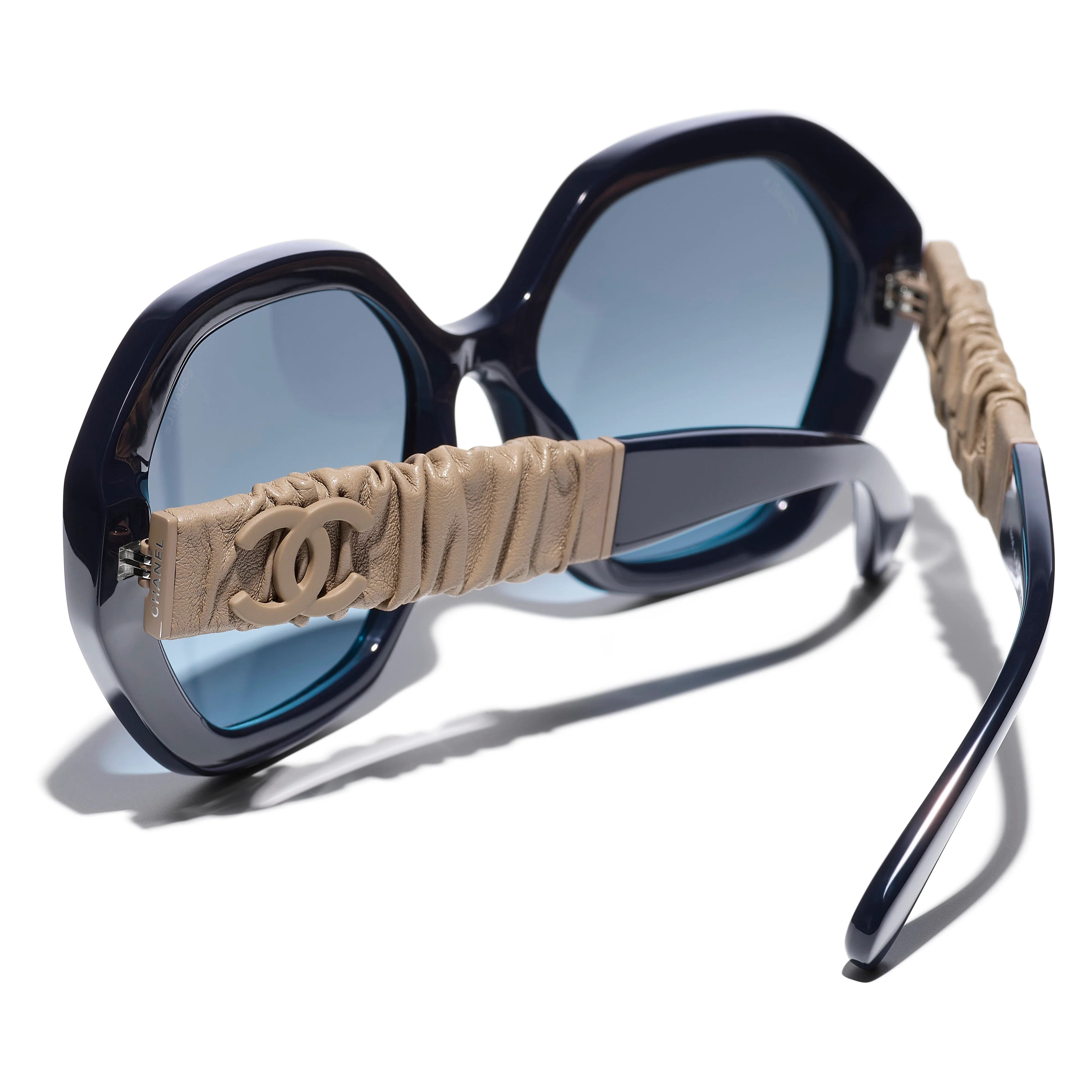 CHANEL 5475Q - Image 12